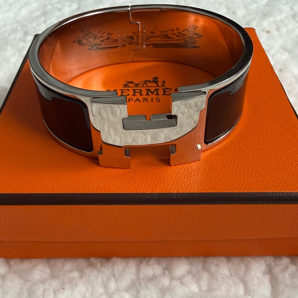 NEW Wide 1inch Clic Clac H Bracelet in Black and Silver